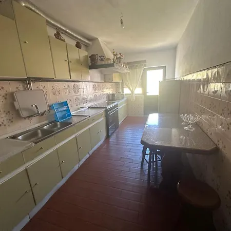 3 Bedrooms Balcony Center Flat *