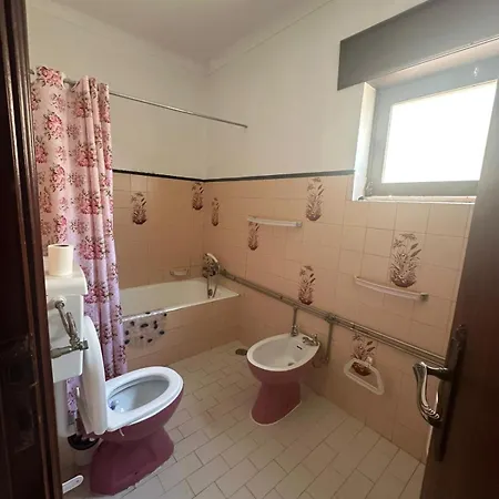 3 Bedrooms Balcony Center Flat Esposende