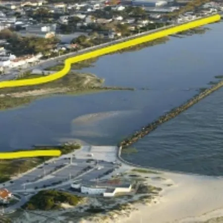 3 Bedrooms Balcony Center Flat Apartment *