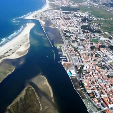 公寓 3 Bedrooms Balcony Center Flat 埃斯波森迪