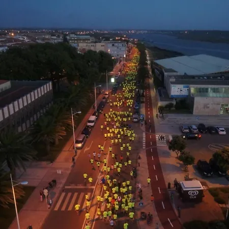 3 Bedrooms Balcony Center Flat 埃斯波森迪