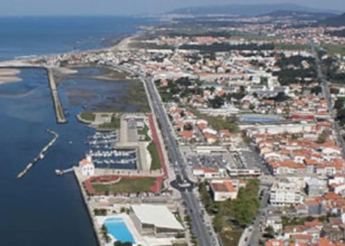 3 Bedrooms Balcony Center Flat Διαμέρισμα *