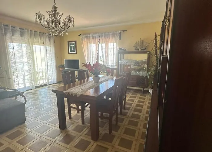 3 Bedrooms Balcony Center Flat Διαμέρισμα Εσποσέντε