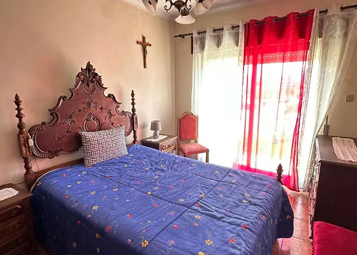 3 Bedrooms Balcony Center Flat *