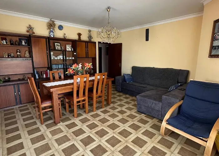 3 Bedrooms Balcony Center Flat * Εσποσέντε