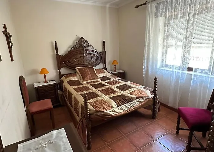 3 Bedrooms Balcony Center Flat Apartmán